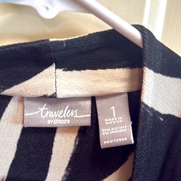 Chico’s Black and Cream Zebra Print Cardigan size 1 - Picture 3 of 6